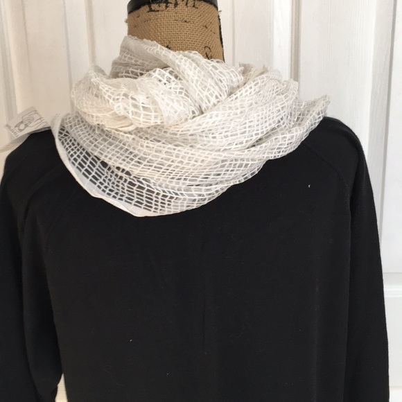 NWT Gap Body Lightweight Sweater. Sz L - Picture 5 of 6